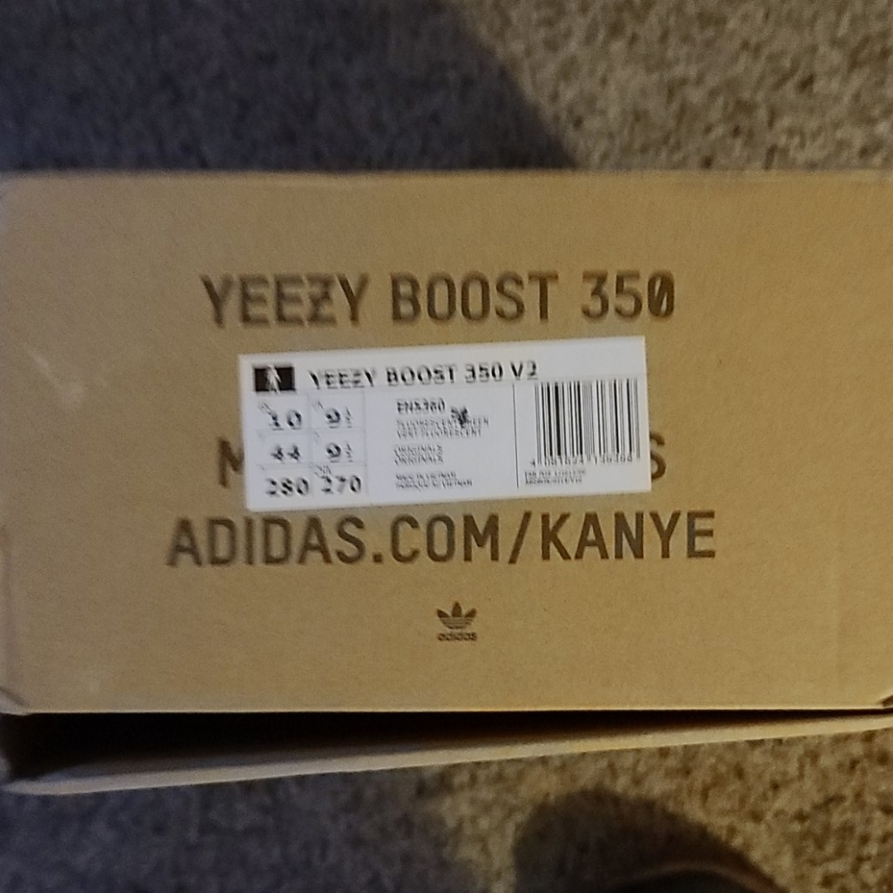 Adidas Yeezy 350 v2